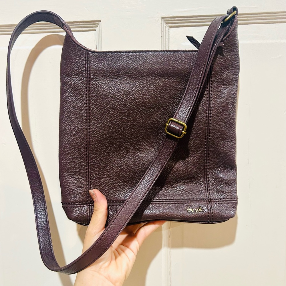 NWOT The Sak Dark Plum Pebbled Leather Crossbody Bag Boho Hippie Casual